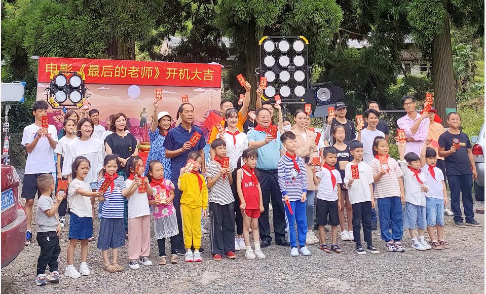 小演员张皓博参演《最后的老师》获点赞