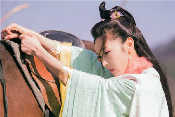 《花谢花飞花满天》收官 疼惜宣璐情深不寿