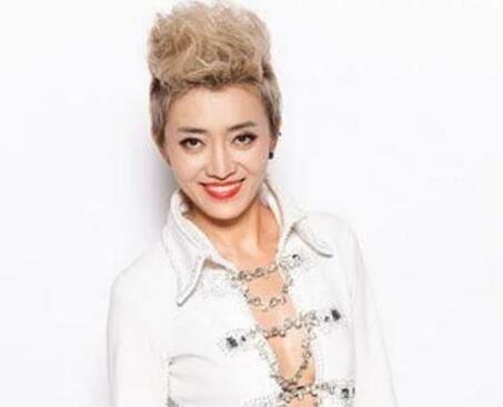 盘点荧幕上扮演过梅艳芳的女星,张丽最像得到观众认可