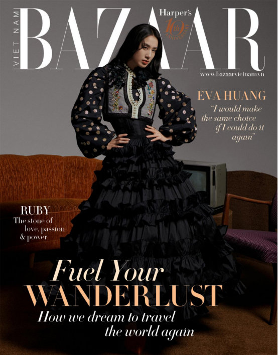 黄圣依登越南版《时尚芭莎》周年刊双封 复古摩登化身中世纪宫廷女郎
