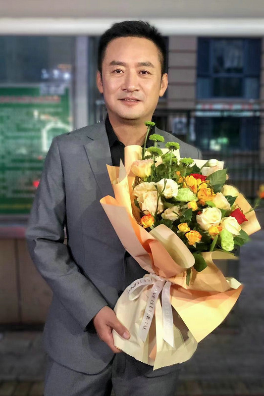 李坤霖新剧杀青 《她们的名字》饰演李建勋