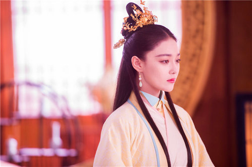 《花谢花飞花满天》张馨予再换脸 无缝切换