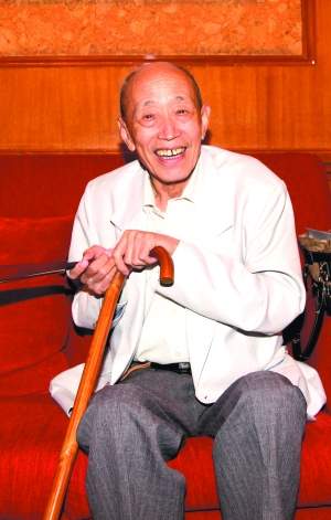 人艺老干部处发布朱旭讣告 9月17日举行告别仪式