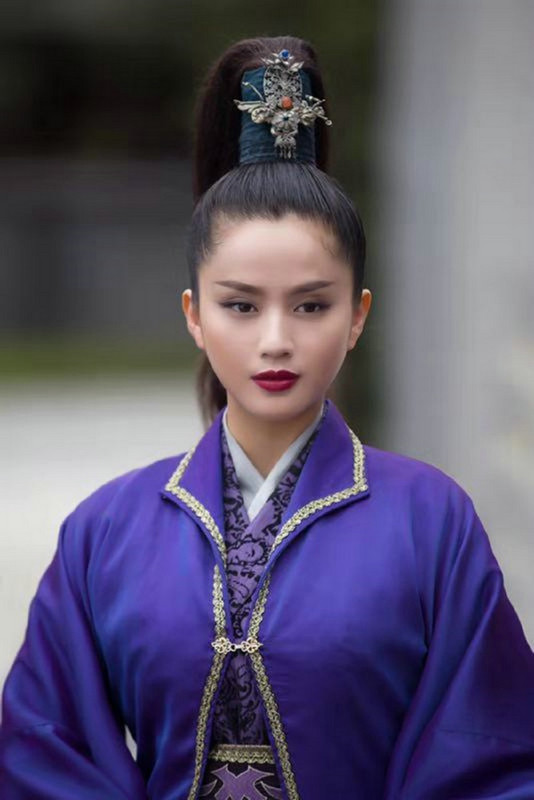 《斗破苍穹》若琳导师抢眼 苏倩薇霸气演绎为人师表