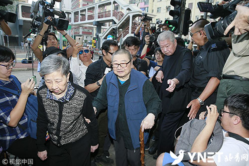 金庸丧礼今日于香港殡仪馆举行 马云张纪中黄晓明等现身