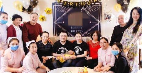 宋丹丹儿媳妇近照疑曝光 比巴图大7岁两人相恋六年