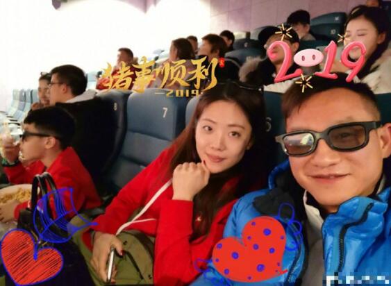机智羊！杨威晒一家三口合影 杨阳洋逗趣对话笑翻众人
