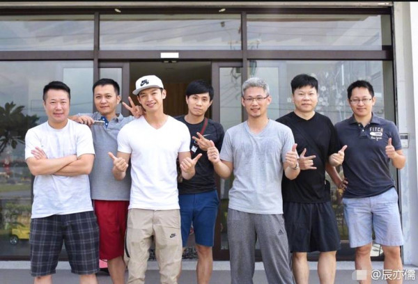 论保养的重要性!辰亦儒晒与高中同学合照差距这么大