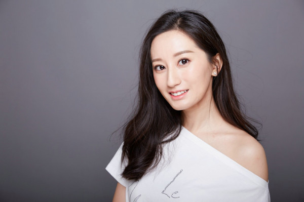 王者心《半步之遥》最美女军医获赞 颜值演技双收获