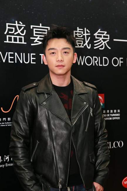 郑恺否认与王晓晨交往 自曝择偶标准:喜欢漂亮的