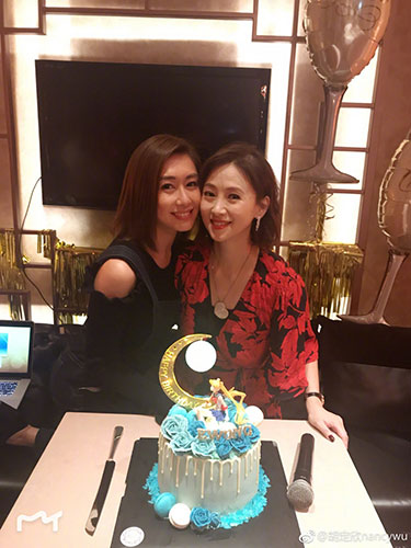 翁虹办50岁生日宴胡定欣晒合照 自曝师徒两已14年未见
